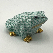 Herend Hungary Handpainted Green Fishnet Frog Porcelain Figurine Gold Feet picture