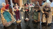 French Santon de Provence Vintage French Folk Art Dolls Lot Of 5 picture