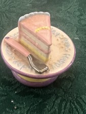Mud Pie Trinket Box Piece of Cake picture