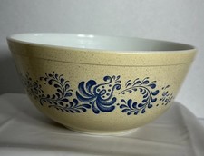 Vintage Pyrex Homestead Mixing Bowl 403 , 750ml picture