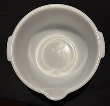 GLASBAKE LARGE MILK GLASS MIXING BOWL MADE FOR SUNBEAM W/SPOUT (FREE SHIPPING) picture