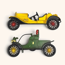 Midwest Cast Metal Antique Cars Auto Wall Plaque Green Olds Yellow Stutz picture