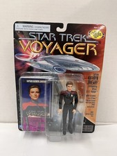 Playmates Star Trek  Voyager Captain Kathryn Janeway Action Figure - NEW SEALED picture