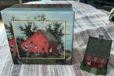Lang & Wise Town Hall Collectibles Red Saltbox 1998 #28010203 in Box picture