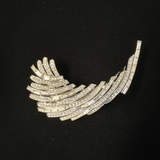Vintage 1961 Crown Trifari Rhodium Plated Lightning Collection Feather Brooch picture