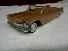 1959 BUICK INVICTA CONVERTIBLE 1/25 MODEL CAR AMT SALES PROMO FRICTION DRIVE picture