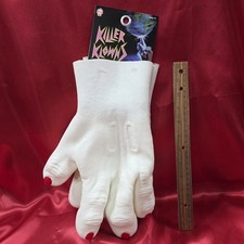 Killer Klowns from Outer Space - Gloves by Trick or Treat Studios picture