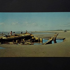 Postcard WA Long Beach Peninsula Shipwreck Intrepid Hull Beach Scene Vtg picture
