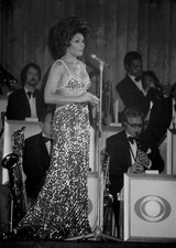 Iconic Welsch Singer Shirley Bassey Classic Picture Poster Photo Print 24x36 picture