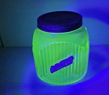 Vintage Ribbed Green Uranium Vaseline Depression Glass Cookie Jar Canister picture