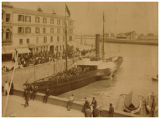 France, Honfleur, Débarcadère des Bateaux, Le François I vintage albumen print picture