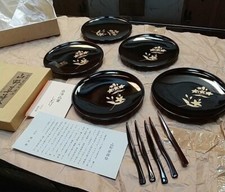 A set of 5 Japanese Aizu Lacquerware Confectionery Plates & 5pc Knife Set  picture