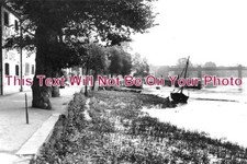 MI 1931 - Strand On The Green, Chiswick, Middlesex picture