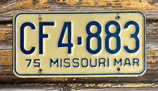 1975 Missouri Automobile License Plate CF4-883 picture