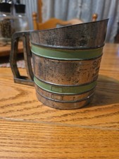 Vintage Sift Chine Flour Tin Sifter Made in USA Green Metal Squeeze Handle 6... picture