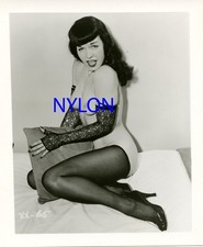 RARE BETTIE PAGE VINTAGE 1950's 4 x 5 PHOTOGRAPH picture