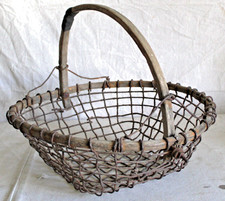 BIG ANTIQUE FOLK ART HANDCRAFTED CLAM BASKET WOOD METAL CARVED HANDLE CAPE COD picture