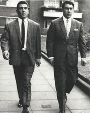 THE KRAY TWINS 8X10 PHOTO MAFIA ORGANIZED CRIME MOBSTER MOB PICTURE picture