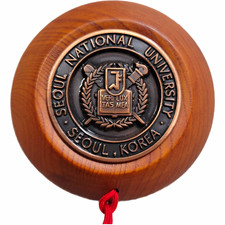 Seoul National University Vintage Medallion Plaque with Box Memorabilia Rare picture