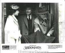 1995 Press Photo Debra Winger, Edward Hardwicke, Anthony Hopkins in Shadowlands picture