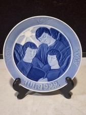 Royal Copenhagen 1922 Christmas Plate picture