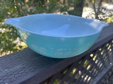 Vintage Pyrex Amish Butterprint 444 4 Qt Cinderella Bowl Turquoise picture