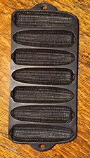 Vintage Wagner Cast Iron Corn Muffin Pan 11.5