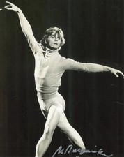 MIKHAIL BARYSHNIKOV SIGNED 8x10 PHOTO CELEBRATED BALLET DANCER RARE BECKETT BAS picture