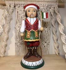 Jim Shore “One Flag One Dream” Italian Nutcracker Christmas Figurine NEW picture