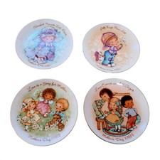 Set of 4 Vintage Avon Mother's Day Plates 1981-1984 Collectible Porcelain 5 inch picture