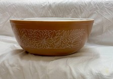 Pyrex 70's  Woodland Nesting Mixing Bowls FULL Set  Brown Tan picture
