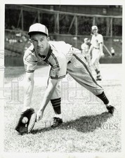 Press Photo St. Louis Browns baseball player George McQuinn - lrs27639 picture