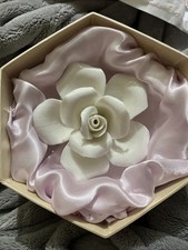 White Flower Capodomonti Style Rose By Godinger  Co. Horentine 3 1/2 Inches picture