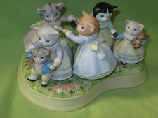SCHMID 1993 B. Shackman KITTY CUCUMBER Large Ensemble Figurine LONDON BRIDGES picture