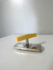 VTG Edlund Top Off Can Jar Opener Yellow Handle Stainless Steel 3.5