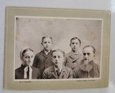 CABINET PHOTO OF THE HECKMAN FAMILY QUAKER ? MENNONITE ? CERRO GORDO ILLINOIS picture
