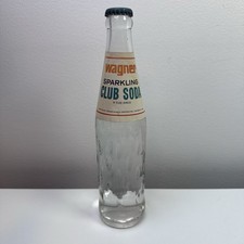 Vintage Wagner's Sons Sparkling Club Soda Vernor-Wagner Cincinnati FULL Bottle picture