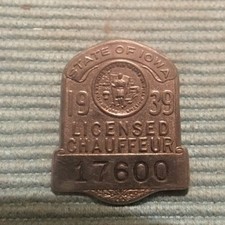 1939 State of Iowa Chauffeur Badge 17600 picture