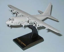 USAF Lockheed Martin AC-130U Spooky Gunship Desk Display Model 1/100 SC Airplane picture