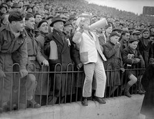 Football Preston North End fan tries to out shout the thousands of- Old Photo picture