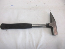 Vintage all metal rock hammer with rubber grip, 1.5 pounds, 6