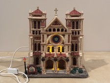 Lemax Village All Saints Cathedral Item 45101 2005 Village Collection picture