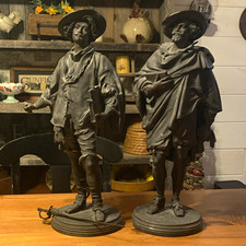 Set of 2 Metal Figurines Antique Bronze Finish Historical Men 3D Effect picture