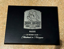 Horse Soldier Handmade Maduro 20 Premium Cigars Collectible Cigar Box lid picture