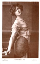 GABRIELLE RAY : PRETTY STAGE ACTRESS : J BEAGLES : BY W & D DOWNEY : RPPC   1907 picture