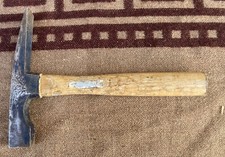 Vintage Stanley 24 oz. Brick Mason Hammer 43-1/2A Good Solid Shorty Handle picture