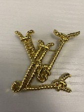 Elegant Luxury Brooch Pin By Louis Vuitton  picture