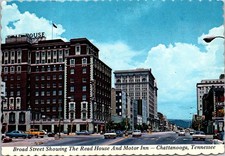 Broad St Showing Read House & Motor Inn Chattanooga TN Vintage Postcard TPQ29 picture