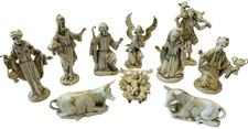 Vintage Nativity Set of 11 Pieces Ivory Plastic 1970-1980s picture