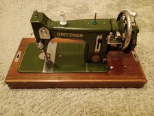 Gritzner R Vintage Sewing Machine Hand Crank Germany 1945-55 Original Case picture